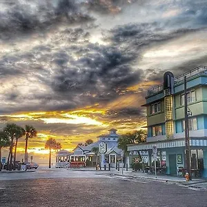 Palm Pavilion Clearwater Beach