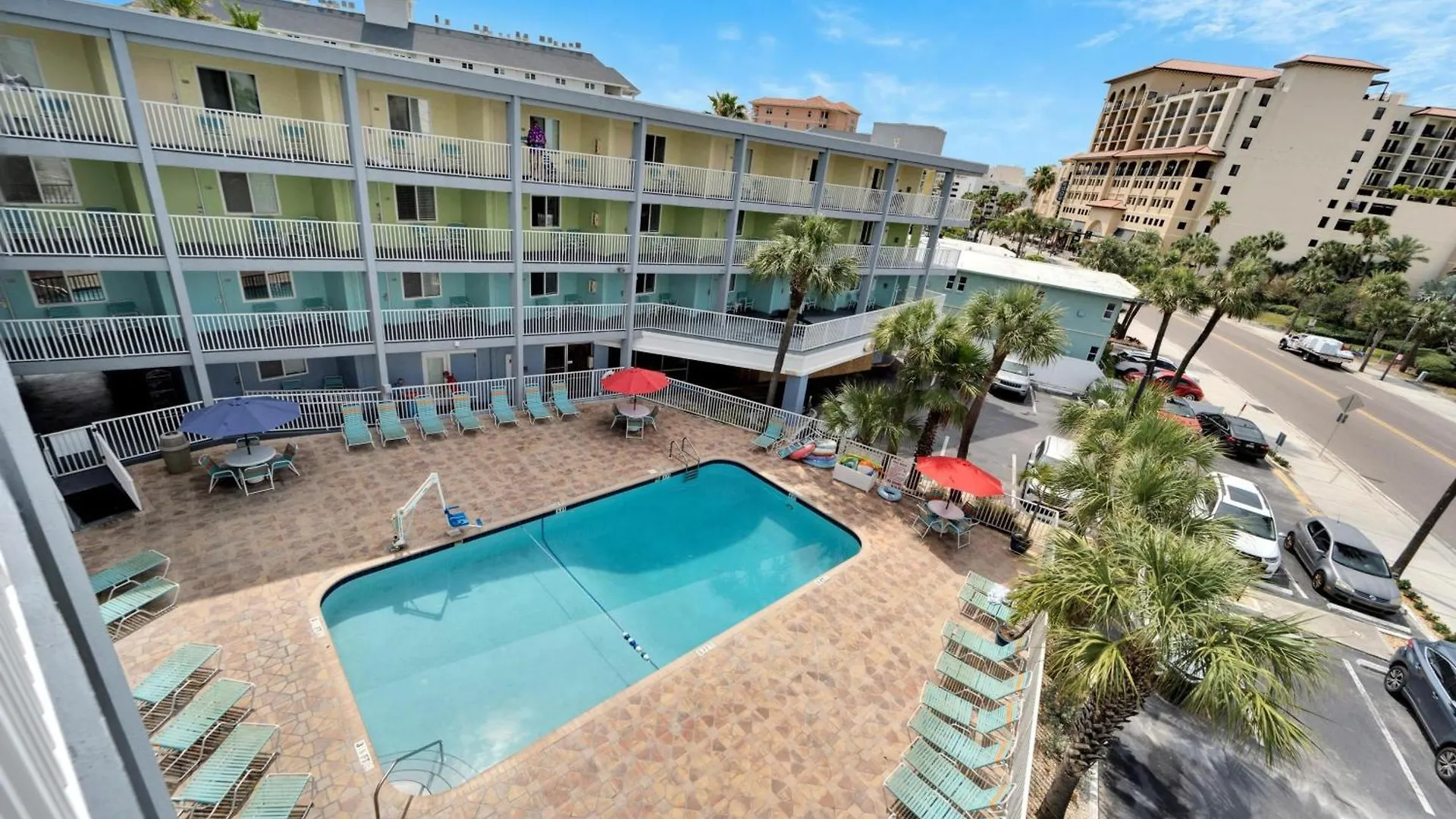 445 S Gulfview Blvd Unit 412 Villa Clearwater Beach Holiday home